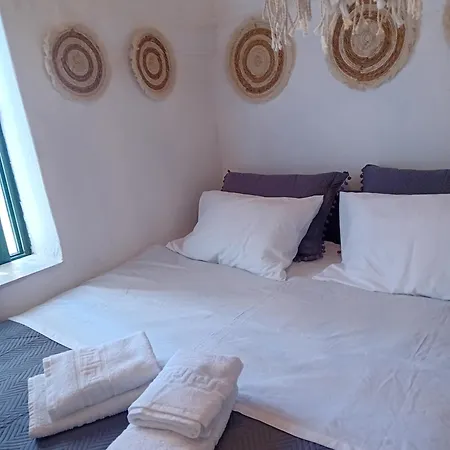 بيت للعطل Vasiliki Castle View سكيروس